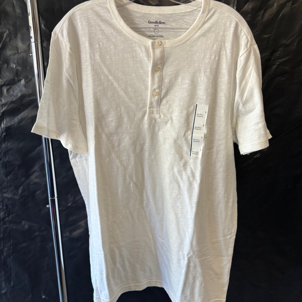 Goodfellow & Co Ivory Textured Henley Top Size Large